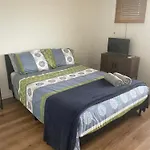 Convenient Room Next To Bond University